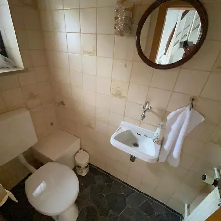 Lindenhof Apartamento *